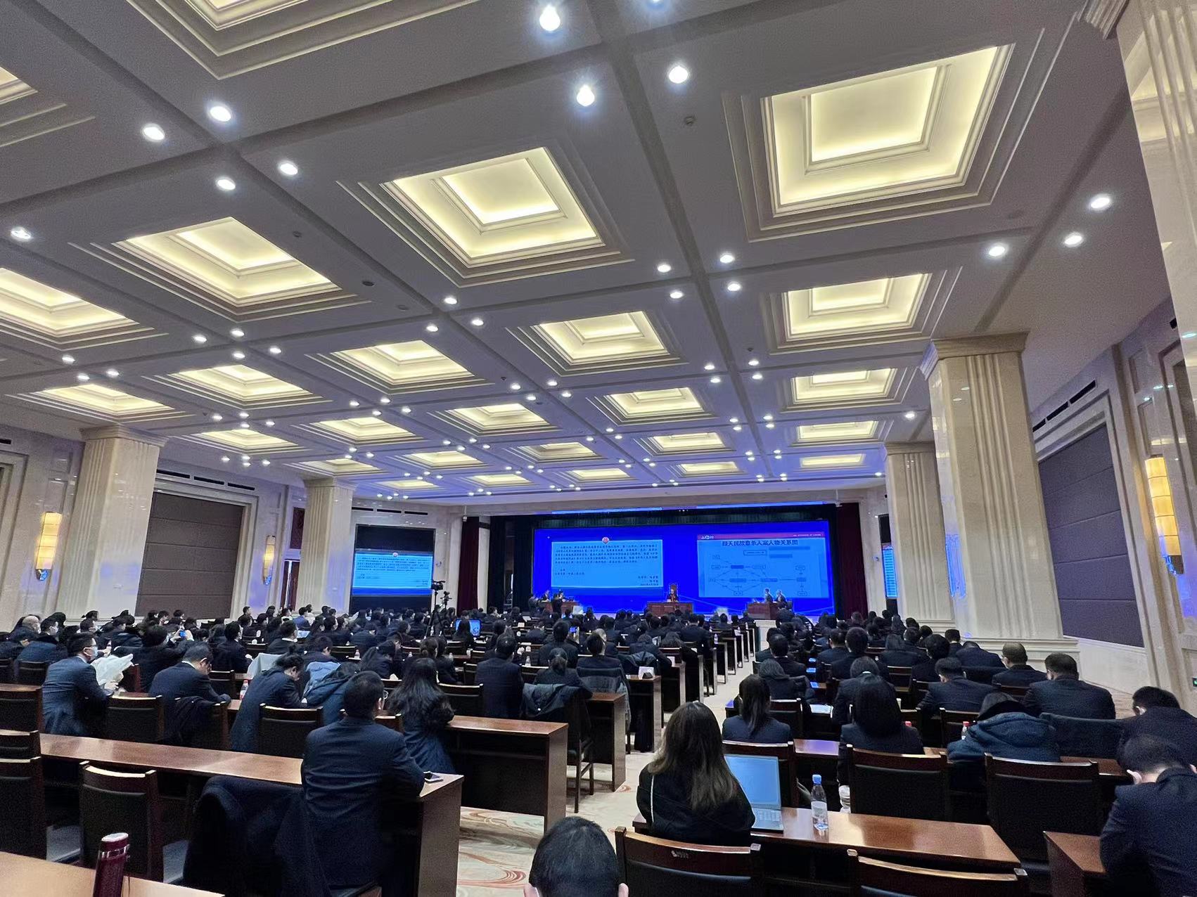 志和智所在第四届重庆市检察官—律师模拟庭审大赛斩获“优秀辩护人”奖项