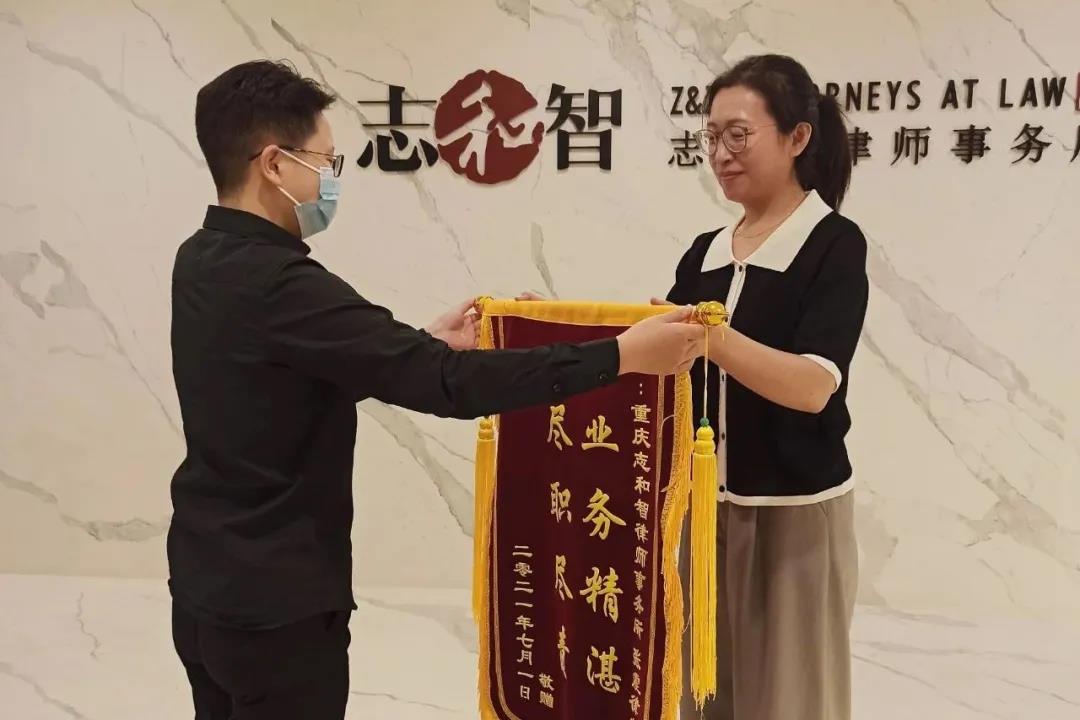 颇闻棋诀在善守,心细如发才如斗