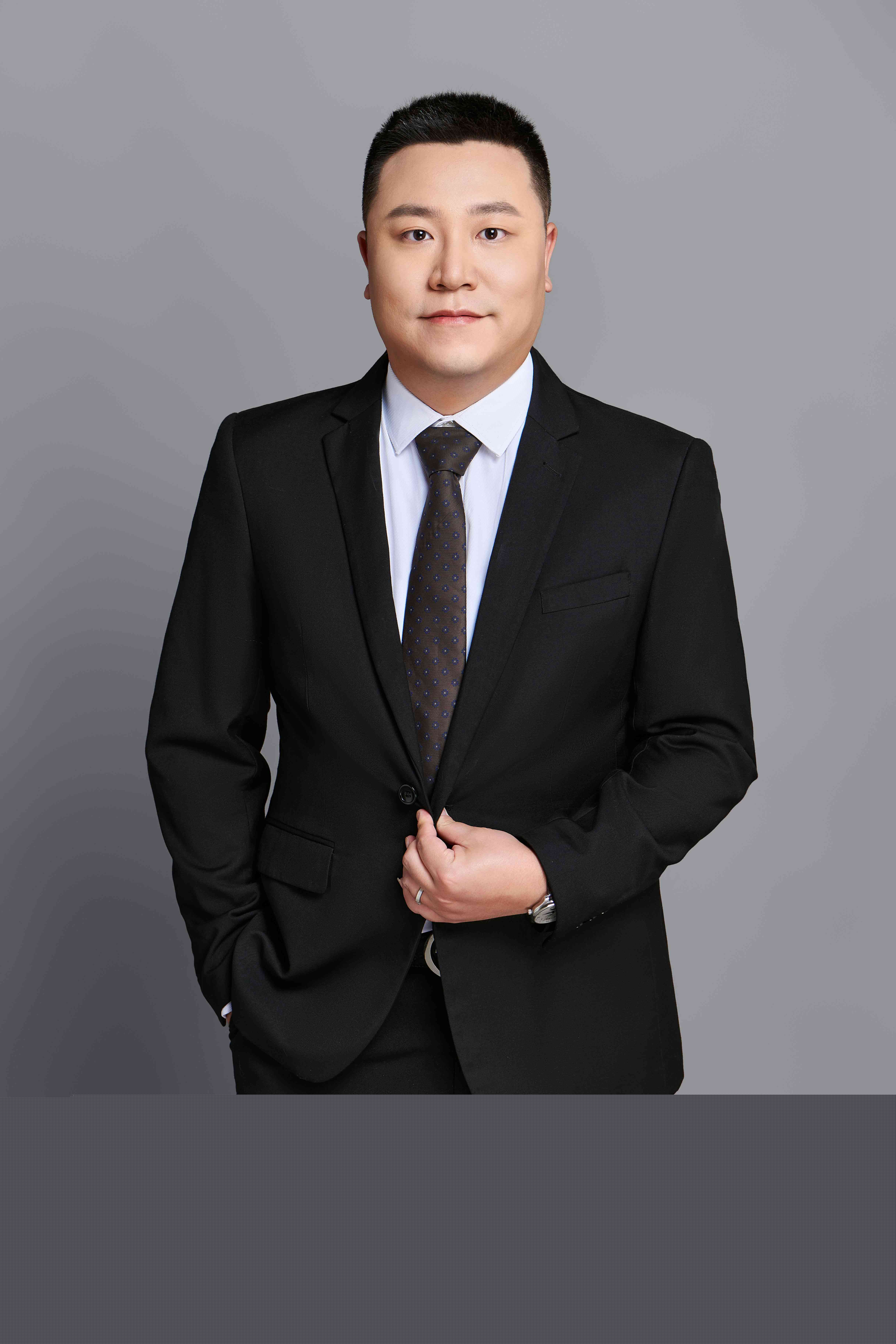 张帆潞