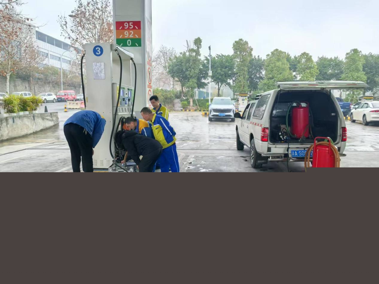 开展油气回收检测，严守环保标准