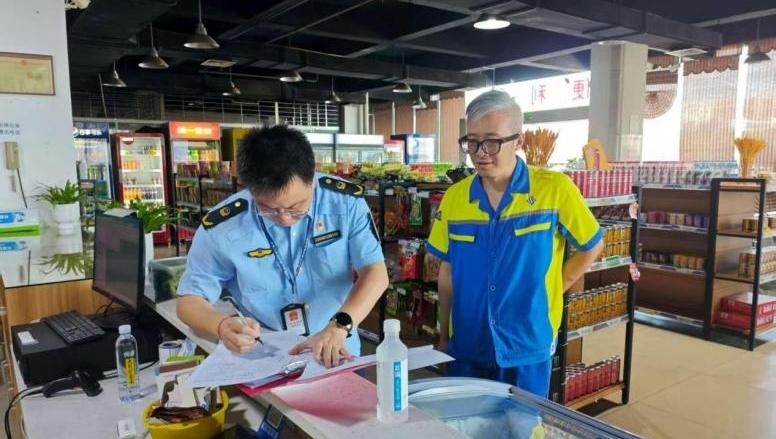 渝中区市场监管局计量科莅临李子坝站检查指导