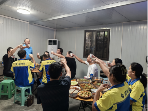 欢度国庆，共庆辉煌二十载