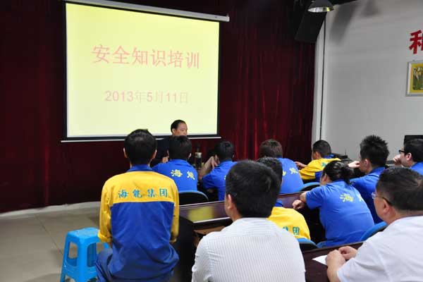 公司举行2013年上半年消防演（训）练活动