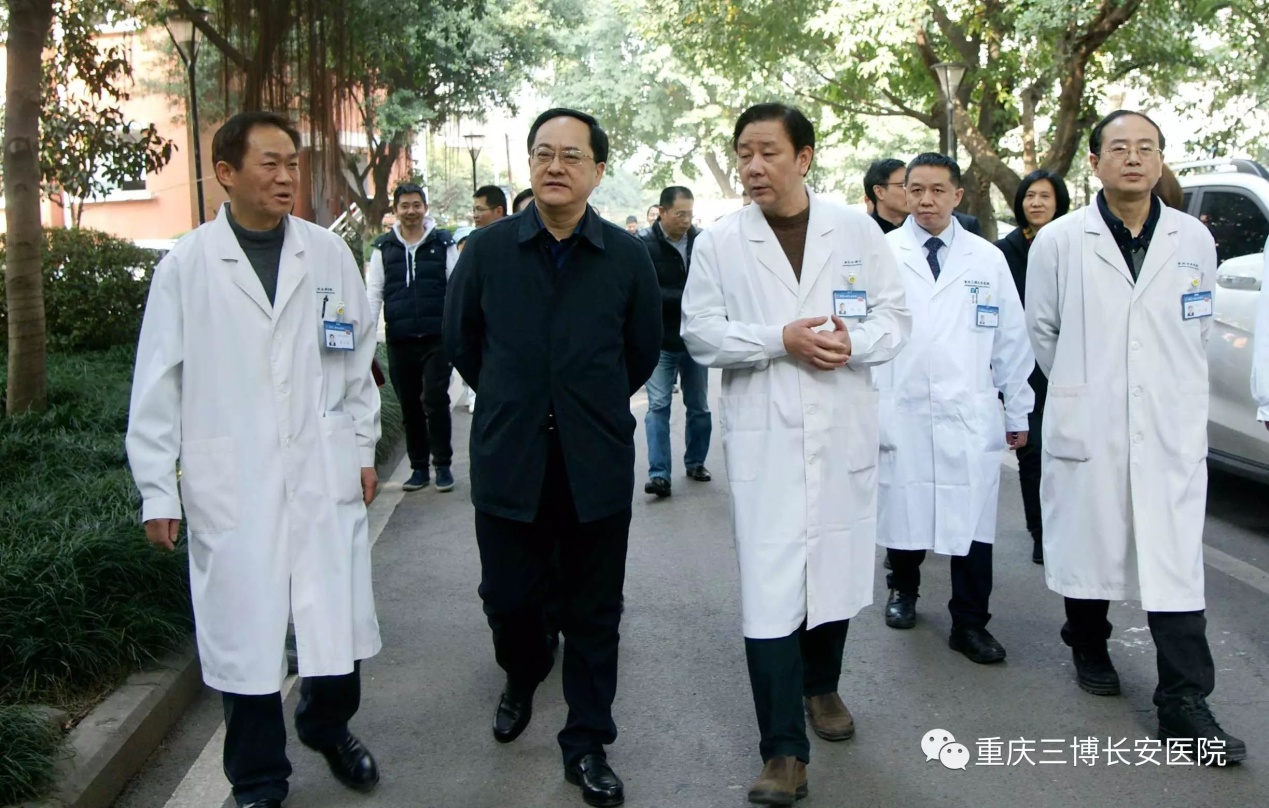 坚持党的领导 服务百姓健康——江北区区委书记杜和平等领导一行到我院进行调研